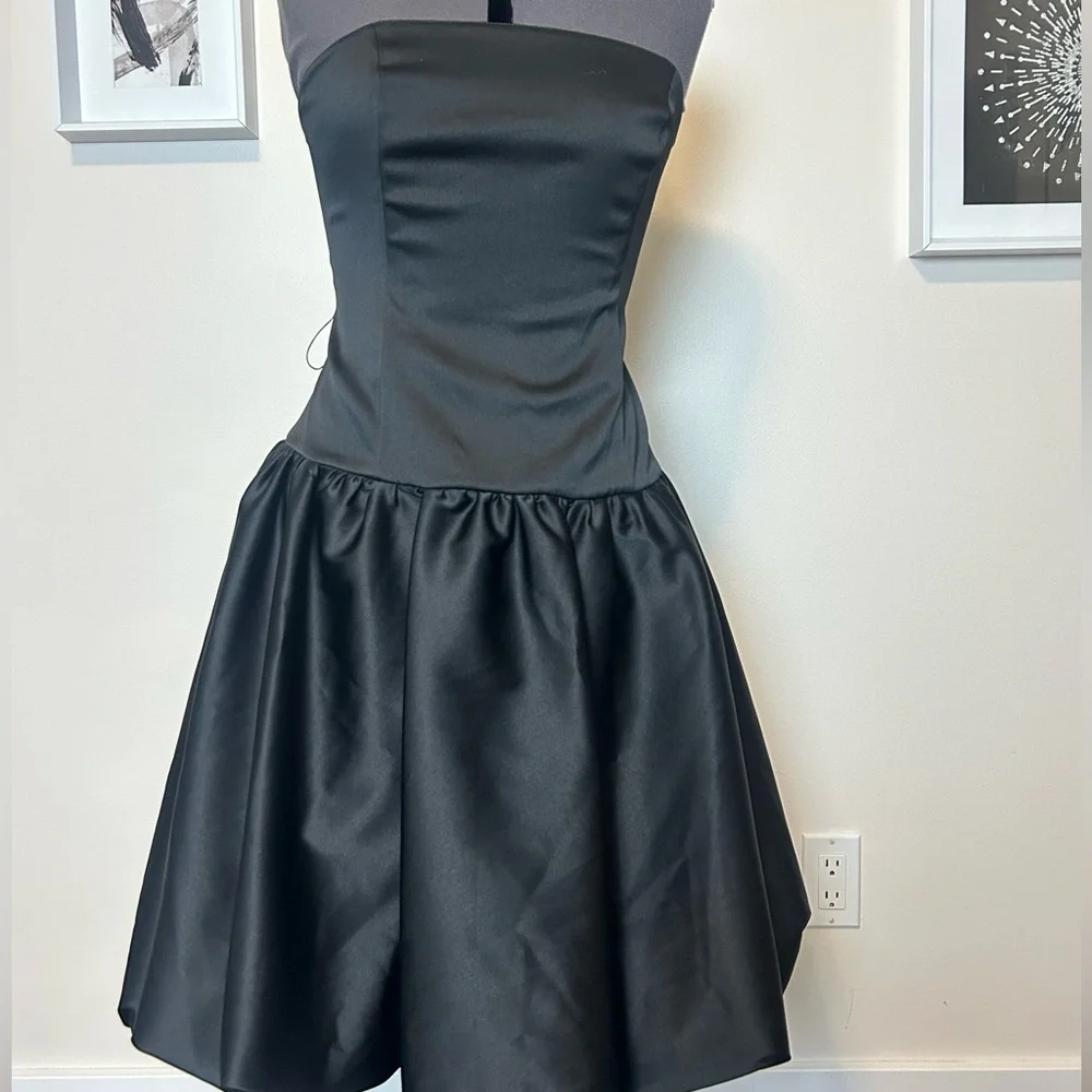 le chateau Black Strapless Satin Grad Dress - Picture 1 of 6